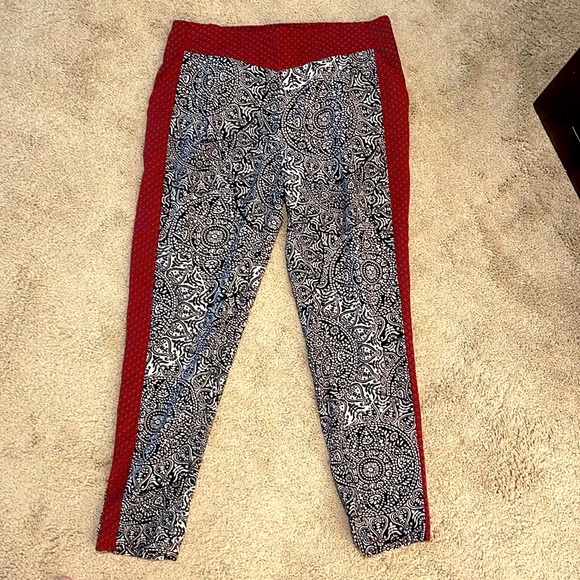 Black, white & red jogger pant size large - Picture 2 of 7